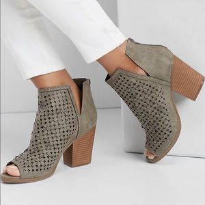 NWB Maurices Booties (V-cut & open toe)
